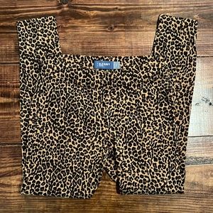 NWOT SP leopard Stevie leggings